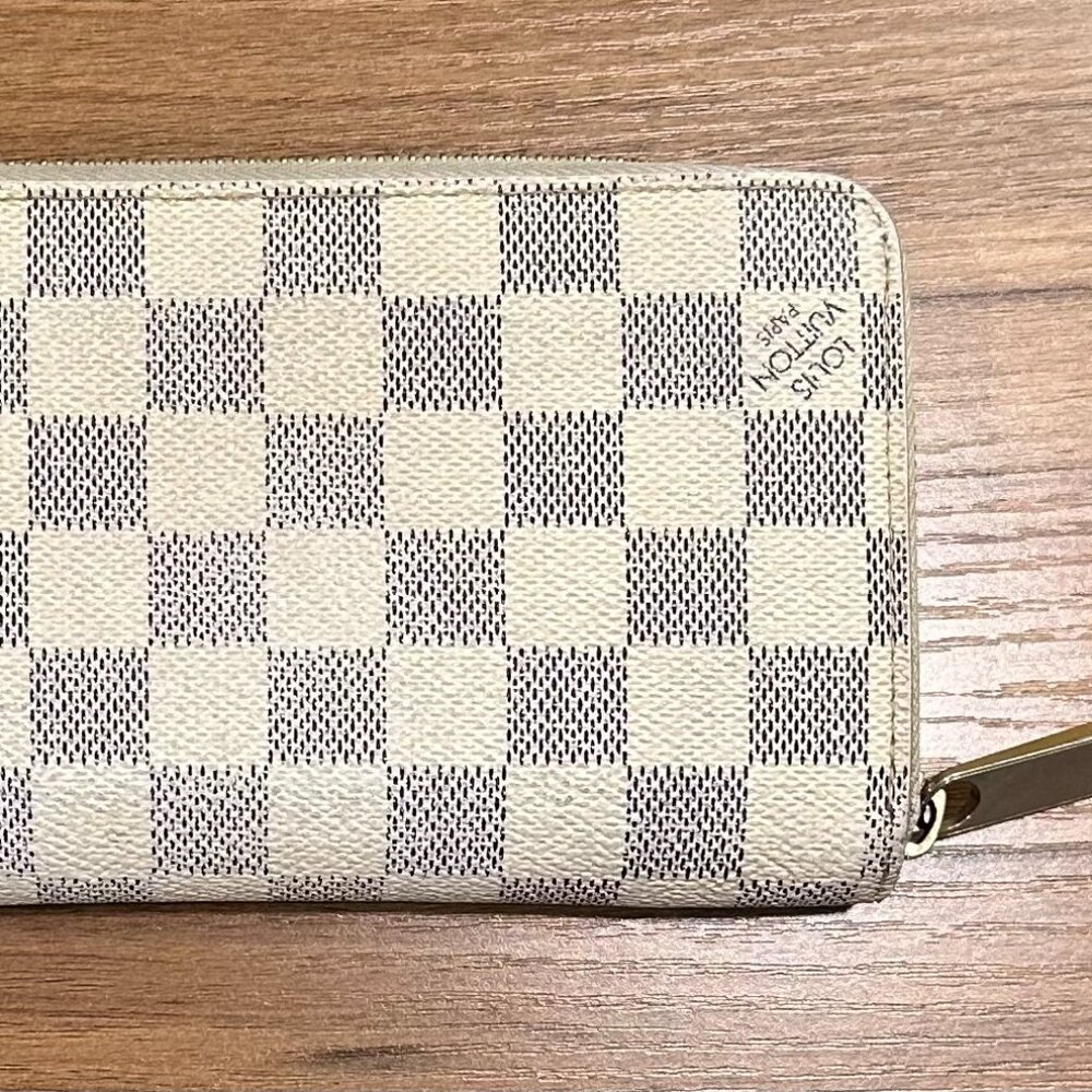 Louis Vuitton Damier Azur Zippy Wallet